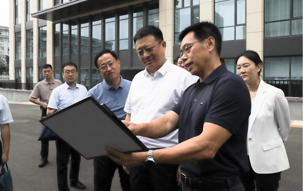 青島市副市長高健一行蒞臨青島市公共衛(wèi)生中心項(xiàng)目開展專項(xiàng)檢查